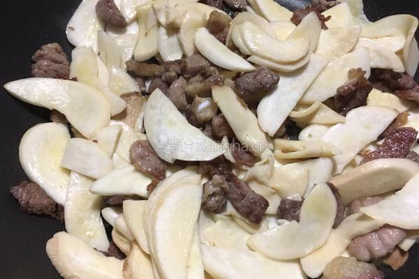 杏鲍菇炒肉的做法图解7