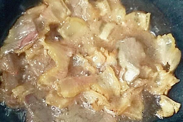 腊肉炒小白菜的做法图解4