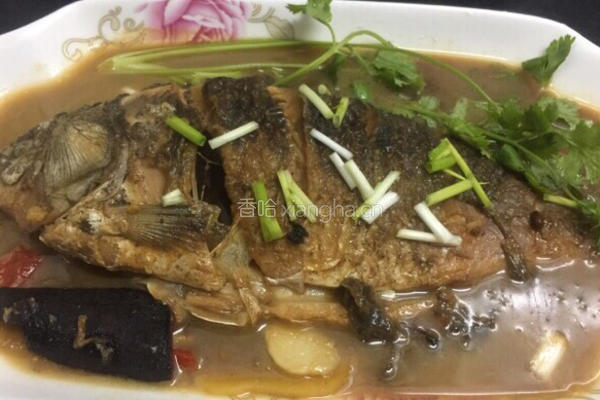 红烧鲫鱼