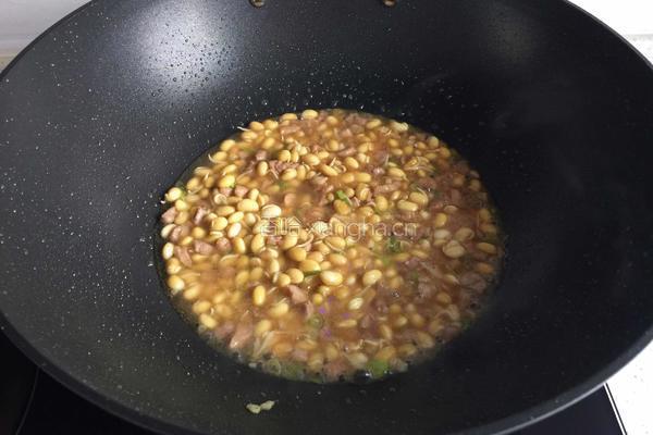 黄豆芽炒肉的做法图解7