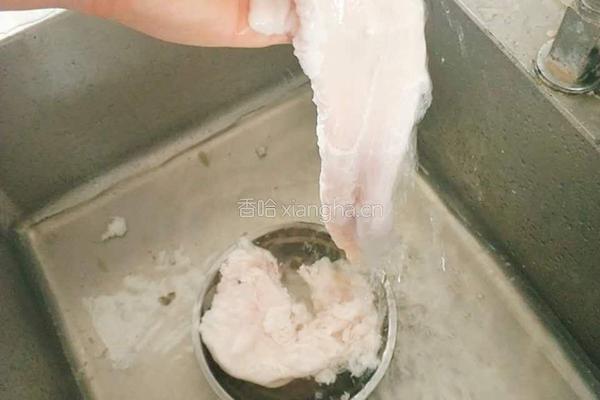 火爆肥肠的做法图解1