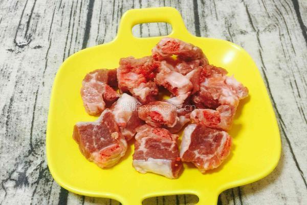 石斛麦冬鲍鱼排骨炖汤的做法图解4