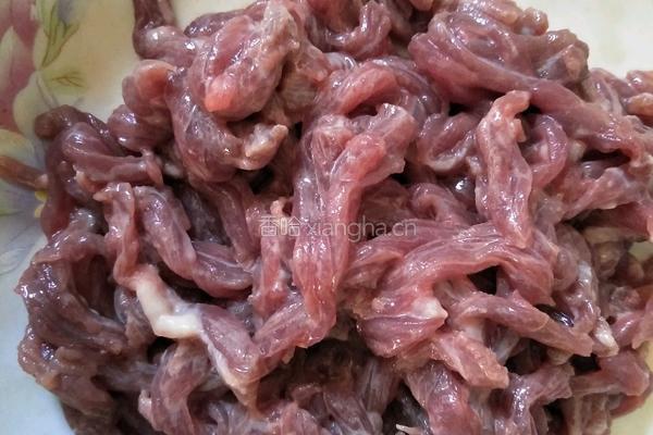 韭菜花炒牛肉的做法图解5
