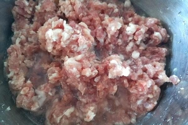 猪肉芹菜馅饼的做法图解4