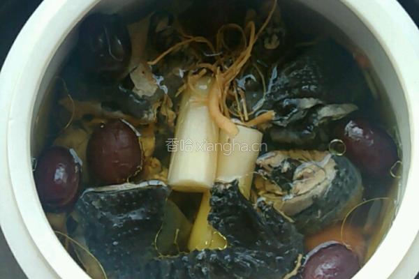 花旗参炖乌鸡的做法图解8