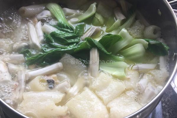 竹荪草芽炖鸡汤的做法图解8