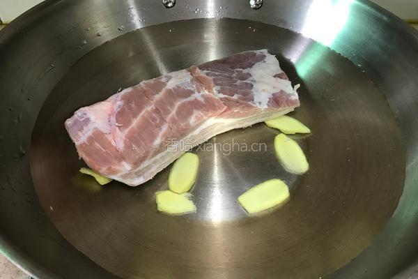 洋葱回锅肉的做法图解2