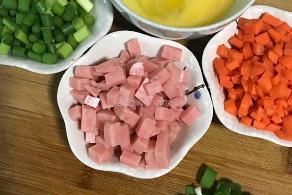 炒饭的做法图解1