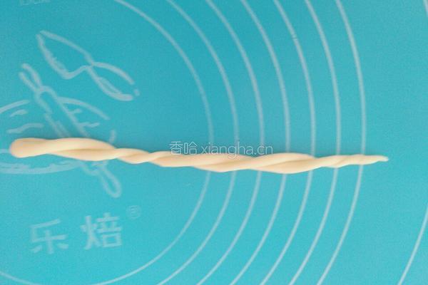 酥脆小麻花的做法图解5