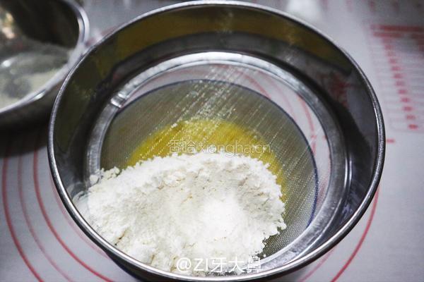 纸杯蛋糕的做法图解3