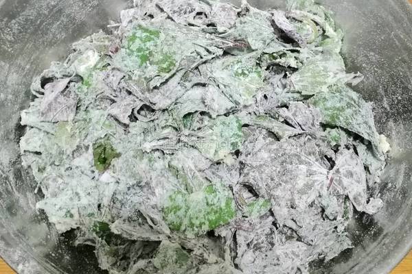 蒸红薯叶疙瘩的做法图解2