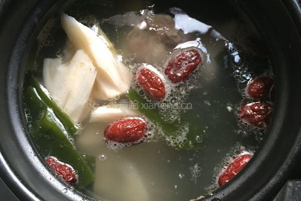 大骨莲藕海带汤的做法图解6