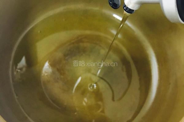 黑啤爽口猪蹄的做法图解2