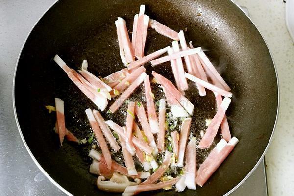 香菇肉丝面的做法图解5