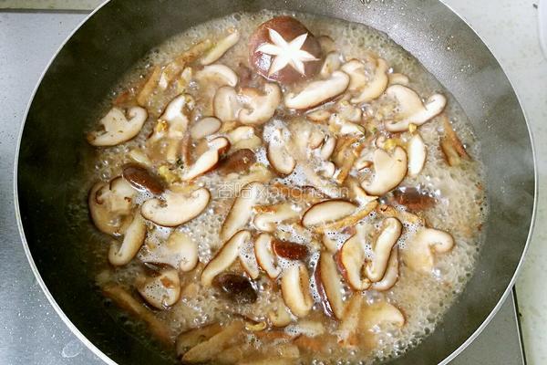 香菇肉丝面的做法图解9