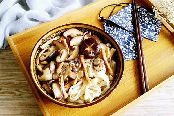 香菇肉丝面的做法图解13