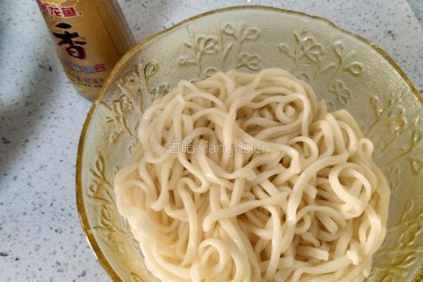 肉酱拌面的做法图解4