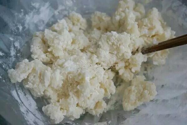 红糖油饼的做法图解1