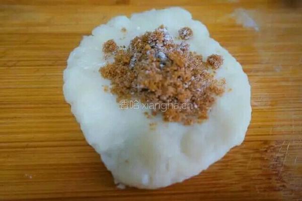 红糖油饼的做法图解5
