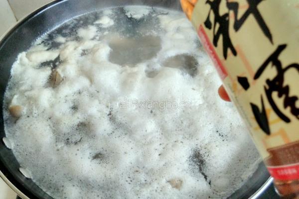 竹笋烧猪蹄的做法图解3