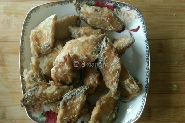 溜带鱼的做法图解3