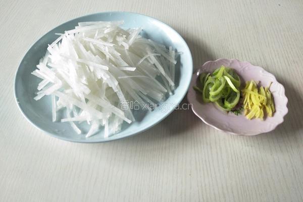 萝卜丝冰虾汤的做法图解2