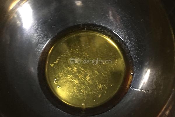 豆沙蛋黄月饼的做法图解5