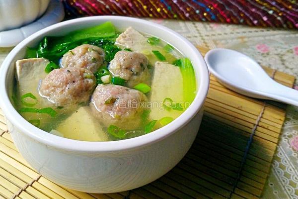 青菜豆腐丸子汤的做法图解8