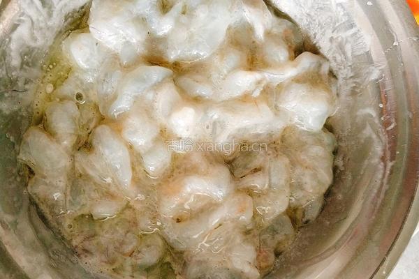茄汁虾球的做法图解3