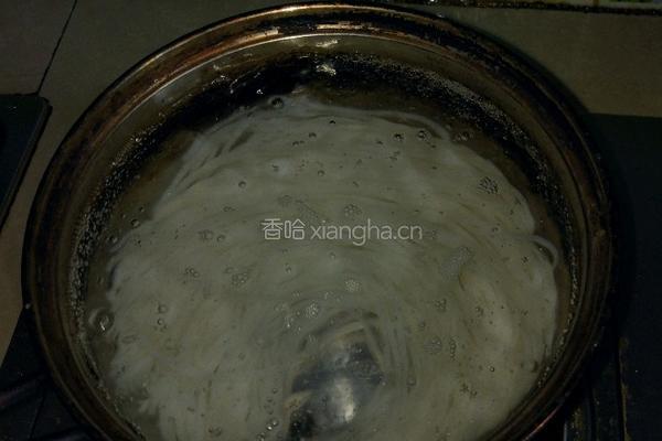 哈喇鸭蛋米粉的做法图解9