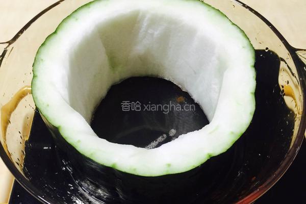 海鲜冬瓜盅火锅的做法图解8