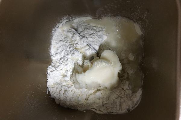 麻薯蛋黄酥的做法图解3