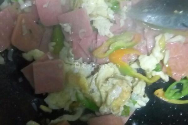 尖椒火腿炒鸡蛋的做法图解7