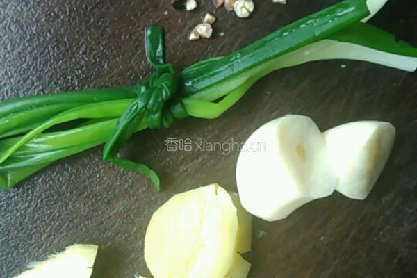 牛骨白萝卜高汤的做法图解6