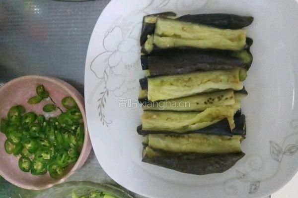 蒜泥拌茄条的做法图解5