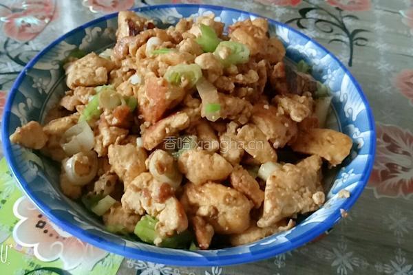 大酱炒豆腐的做法图解6
