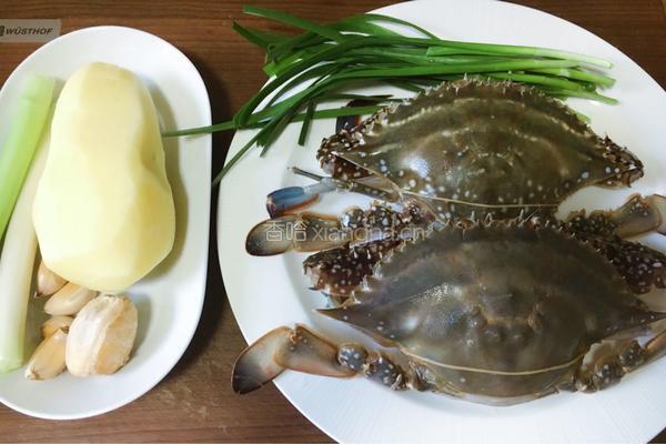 飞蟹炖土豆的做法图解1