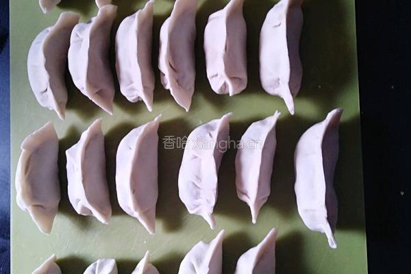 鸡蛋韭菜饺子的做法图解5