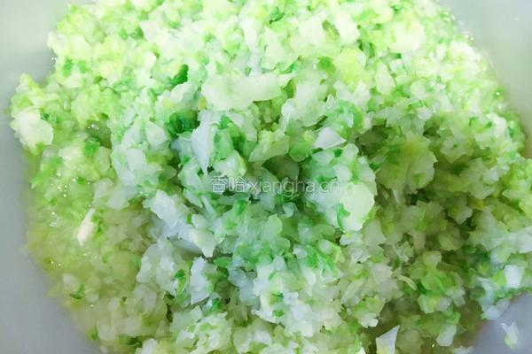 白菜蚬子猪肉馅饺子的做法图解6