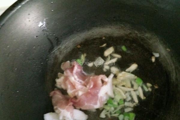 木耳炒白菜的做法图解9