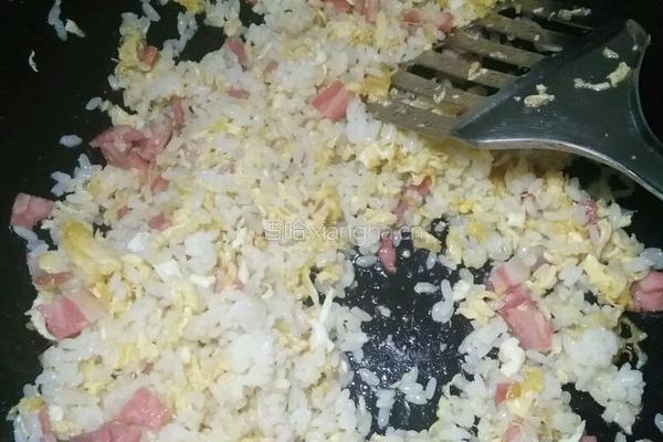 培根蛋炒饭的做法图解5