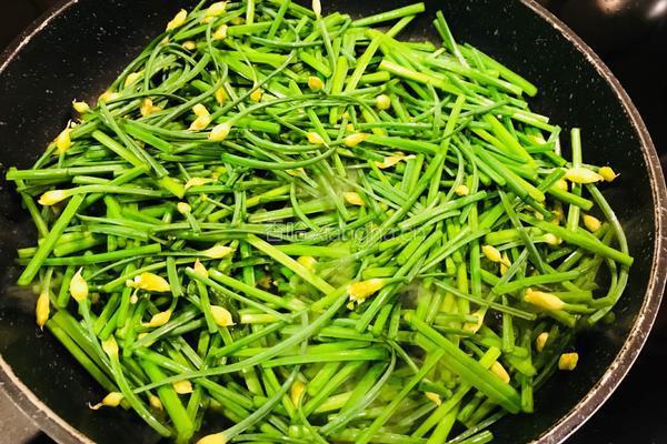 香炒韭菜花牛肉的做法图解12