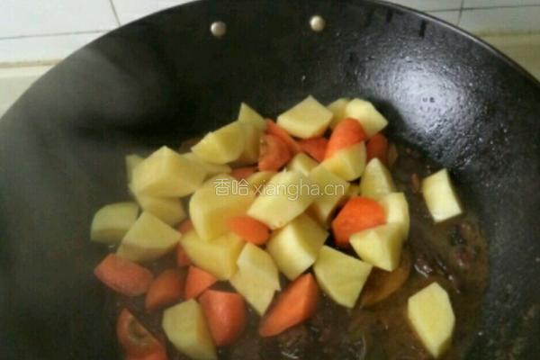 土豆烧牛肉的做法图解10