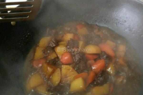 土豆烧牛肉的做法图解12
