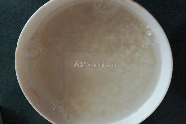腊肉煲仔饭的做法图解2