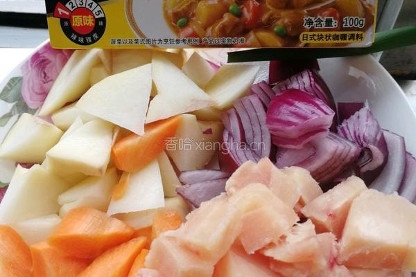 鸡肉土豆咖喱饭的做法图解1