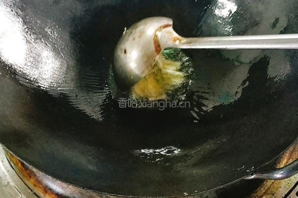 番茄玉米排骨汤的做法图解3