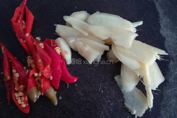 血皮菜炒猪肝 紫贝菜炒猪肝的做法图解3