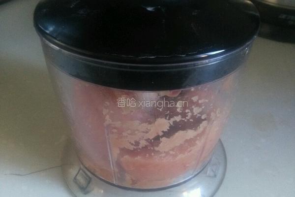 汆鱼丸子的做法图解2