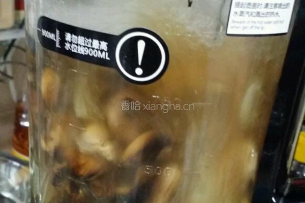 蘑菇汤的做法图解2